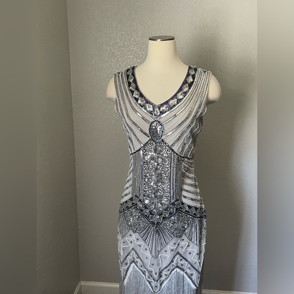 Silver Sequin Embellished V-Neck Sheath Dress for Prom - Picture 2 of 5
